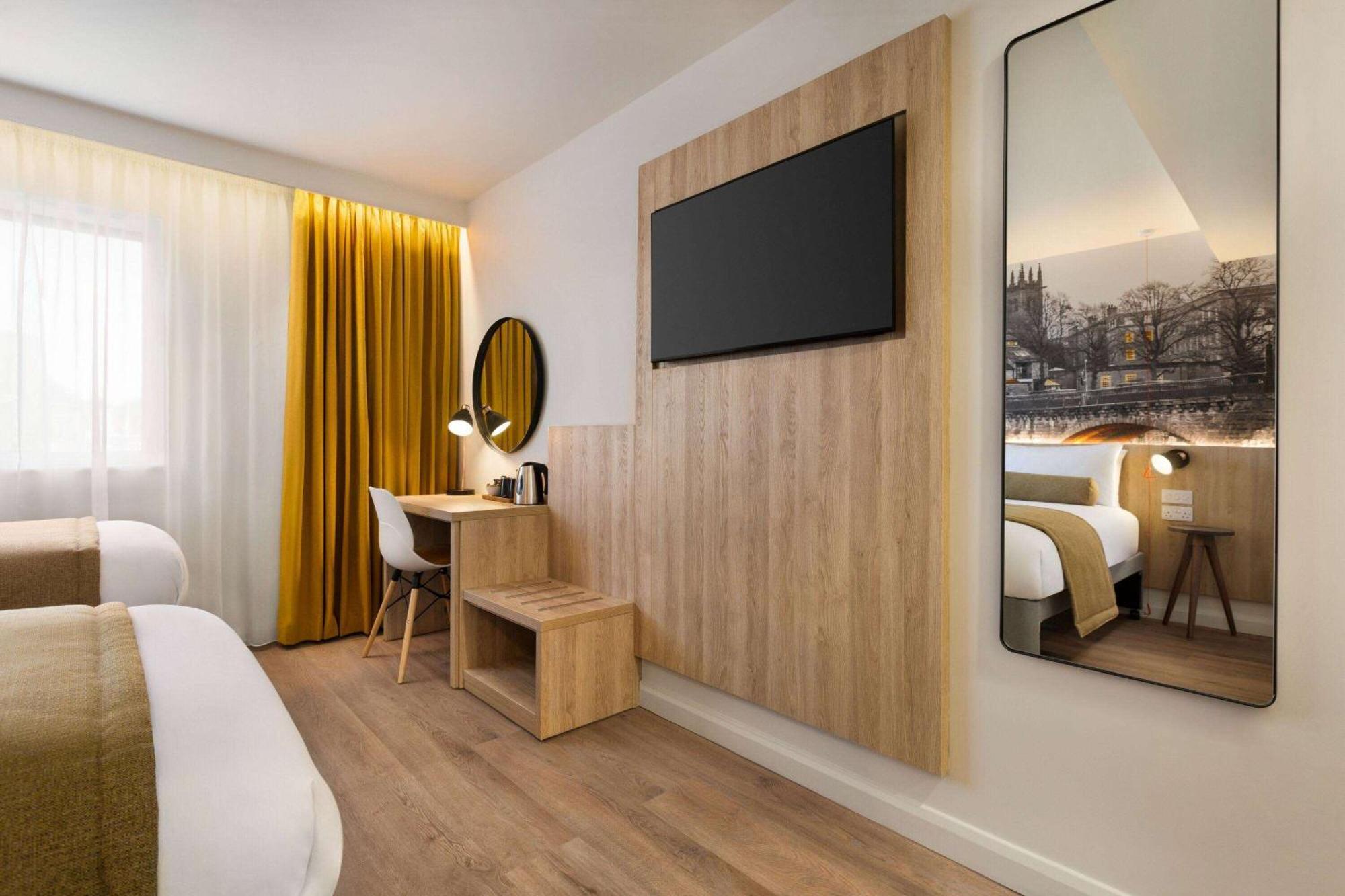 Super 8 By Wyndham Chester East Exterior foto